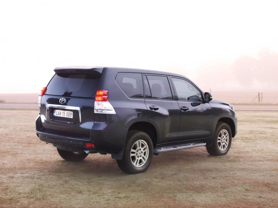 Toyota Land Cruiser Prado 150 5-Door 2009 года  (фото 6 из 41)
